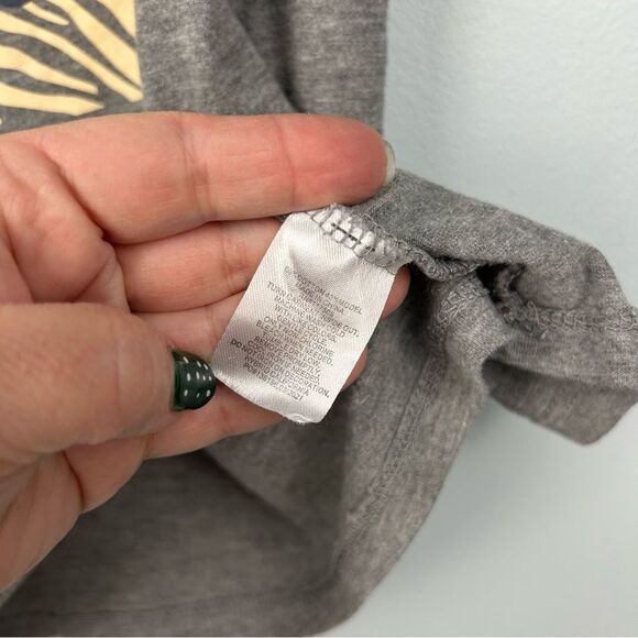 Disney Winnie the Pooh Cropped Rolled Neck Tee Shirt Gray W Cream Zebra Sz S - Picture 6 of 12